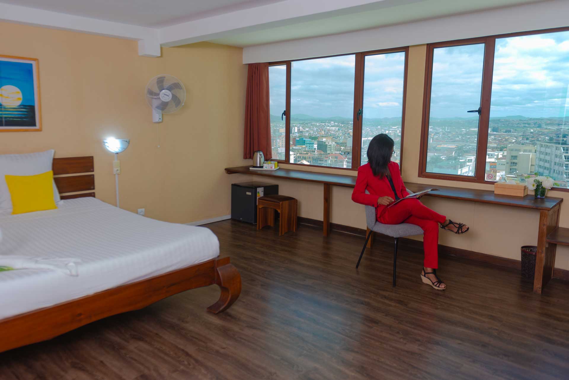 Chambre double deluxe à Antaninarenina baignée de lumière naturelle